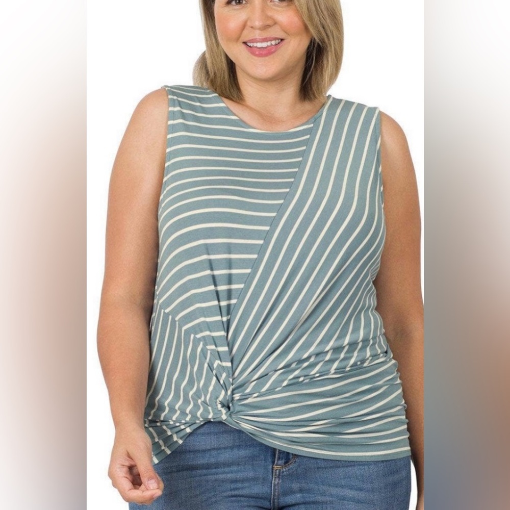 Striped Knot-Front Sleeveless Top women’s Size 1X  Boutique Brand Zenana New